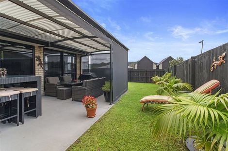 Photo of property in 9 Manatu Close, Whangamata, 3691