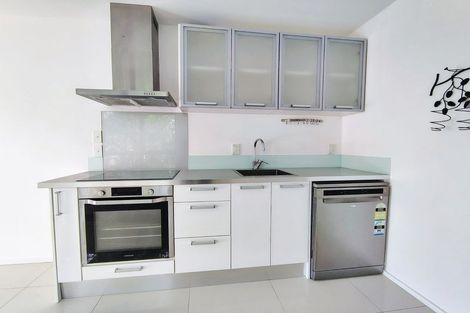 Photo of property in 61 Fernhill Way, Oteha, Auckland, 0632