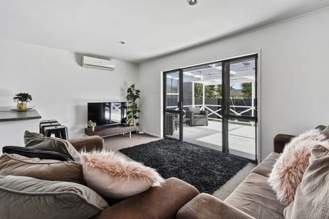 Photo of property in 16a Takanini School Road, Takanini, 2112