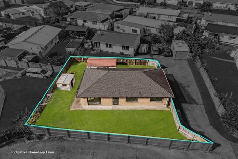 Photo of property in 1/25 Kennington Drive, Clendon Park, Auckland, 2103