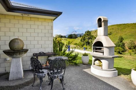 Photo of property in 2 Te Ara Karoiroa Road, 4374