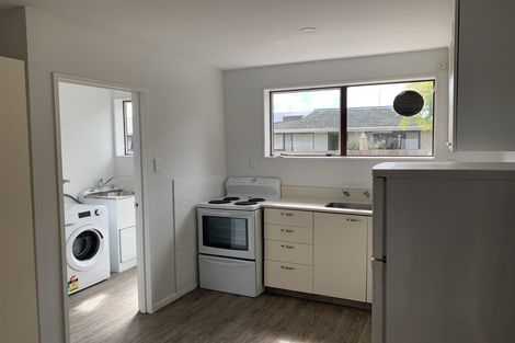 Photo of property in 32 Prestons Road, Redwood, Christchurch, 8051