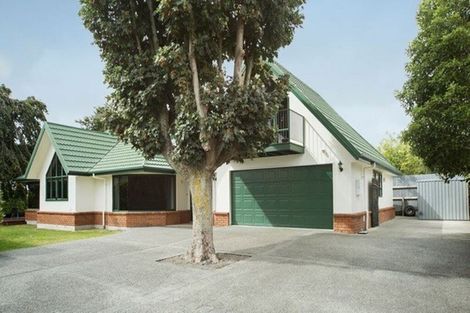 Photo of property in 86 Pahiatua Street, Hokowhitu, Palmerston North, 4410