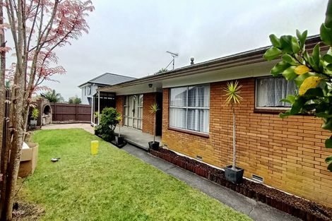 Photo of property in 27 Rushgreen Avenue, Pahurehure, Papakura, 2113