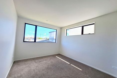 Photo of property in 108c Taikata Road, Te Atatu Peninsula, Auckland, 0610