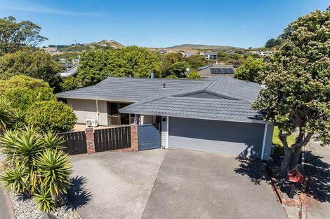 Photo of property in 31 Longitude Place, Whitby, Porirua, 5024