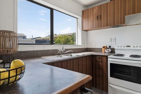 Photo of property in 44 Golf Road, Mount Maunganui, 3116