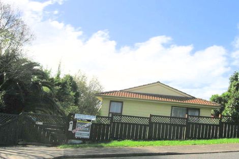 Photo of property in 2/1 Pisces Road, Glen Eden, Auckland, 0602