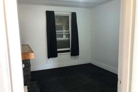 Photo of property in 152 Featherston Street, Palmerston North, 4410