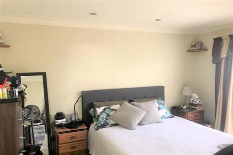 Photo of property in 251a Hill Road, The Gardens, Auckland, 2105