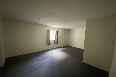 Photo of property in 9d Edgecombe Street, Newlands, Wellington, 6037