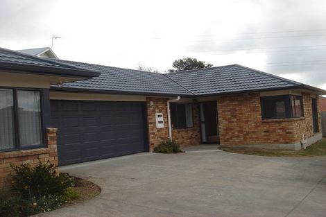 Photo of property in 61 De Havilland Drive, Goodwood Heights, Auckland, 2105