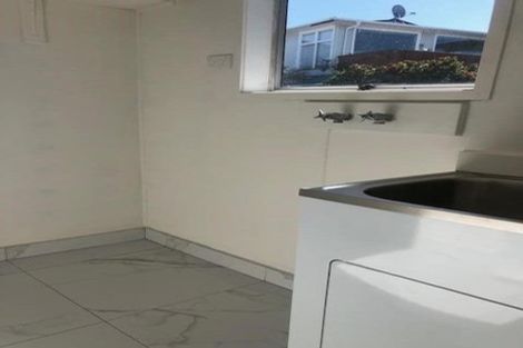 Photo of property in 184/84a Greenslade Crescent, Northcote, Auckland, 0627