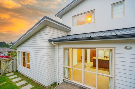 Photo of property in 20 Dusky Crescent, Aotea, Porirua, 5024