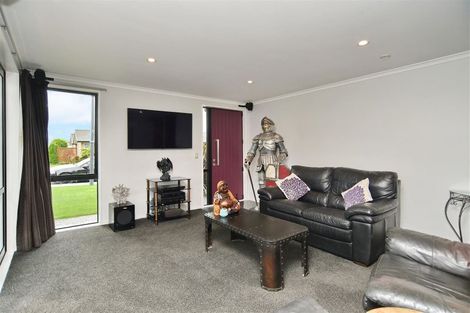 Photo of property in 5 Peak Crescent, Kaiapoi, 7630