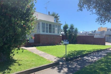 Photo of property in 1 Bedford Road, Marewa, Napier, 4110