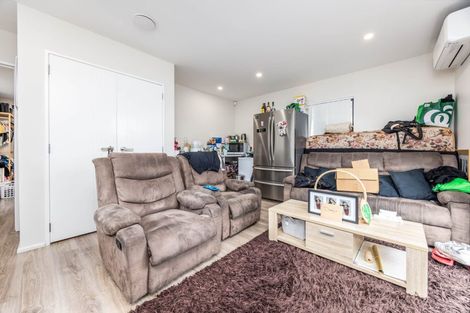 Photo of property in 33a Clendon Avenue, Papatoetoe, Auckland, 2025
