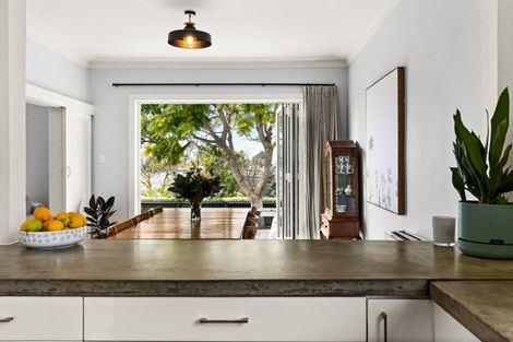 Photo of property in 1 Ormond Road, Hospital Hill, Napier, 4110