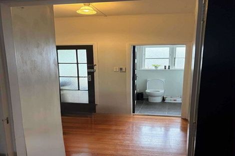 Photo of property in 1/27 Athlone Crescent, Avalon, Lower Hutt, 5011