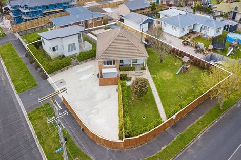 Photo of property in 1 Michael Avenue, Dinsdale, Hamilton, 3204