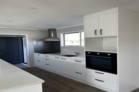 Photo of property in 5 Bluewater Place, Wattle Downs, Auckland, 2103