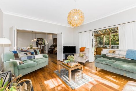 Photo of property in 16 Walter Road, Lowry Bay, Lower Hutt, 5013