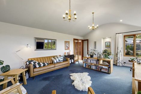Photo of property in 12-12a Maungaraki Road, Korokoro, Lower Hutt, 5012