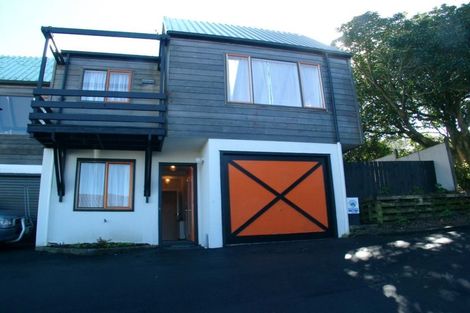 Photo of property in 10 Amapur Drive, Khandallah, Wellington, 6035