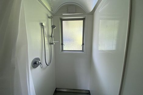 Photo of property in 74 Peach Road, Glenfield, Auckland, 0629