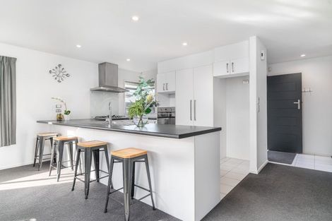 Photo of property in 37 Somerville Crescent, Aidanfield, Christchurch, 8025