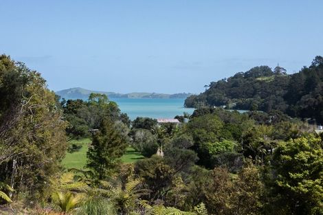 Photo of property in 258 Colville Road, Coromandel, 3584