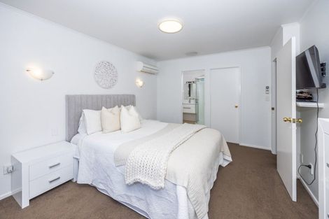 Photo of property in 27 Halcione Close, Flagstaff, Hamilton, 3210