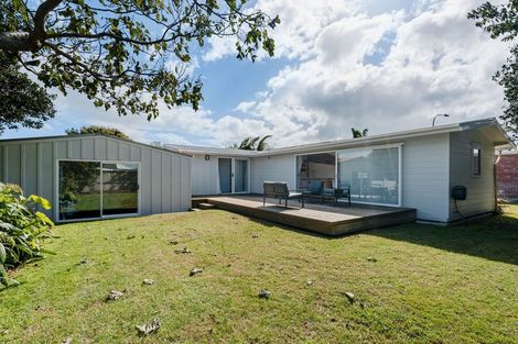 Photo of property in 1206 Papamoa Beach Road, Papamoa Beach, Papamoa, 3118
