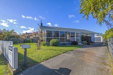 Photo of property in 24 Paradise Place, Milson, Palmerston North, 4414