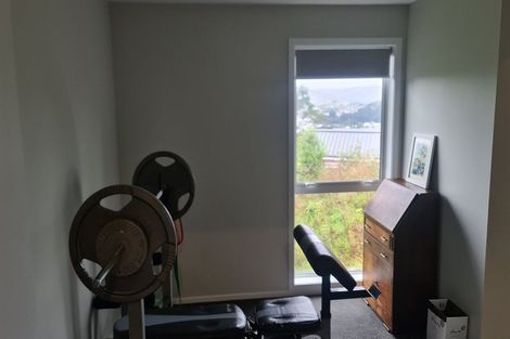 Photo of property in 16 Kopua Place, Whitby, Porirua, 5024