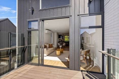 Photo of property in 2/11 Donald Place, St Albans, Christchurch, 8014