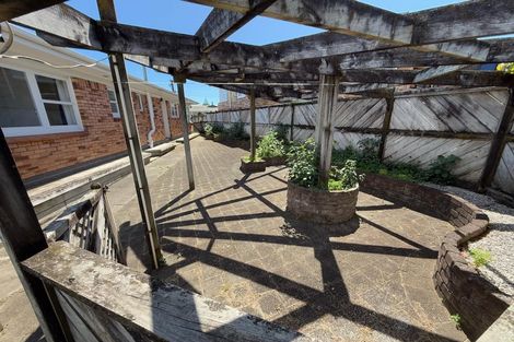 Photo of property in 9 Bernard Street, Papatoetoe, Auckland, 2025