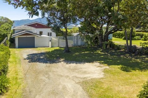 Photo of property in 37 Manly Street, Paraparaumu Beach, Paraparaumu, 5032