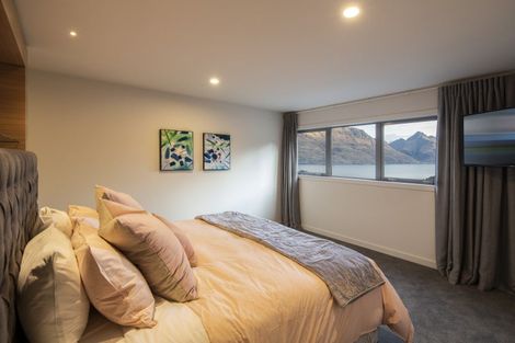 Photo of property in 3 Leeds Lane, Queenstown, 9300