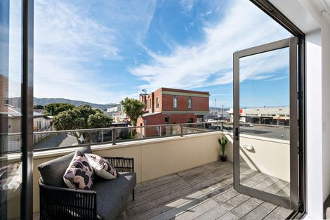 Photo of property in 1a/2 Elizabeth Street, Petone, Lower Hutt, 5012