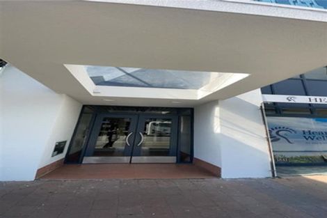 Photo of property in 17 Kent Terrace - Kent Apartments, 5b/16 Kent Terrace, Mount Victoria, Wellington, 6011