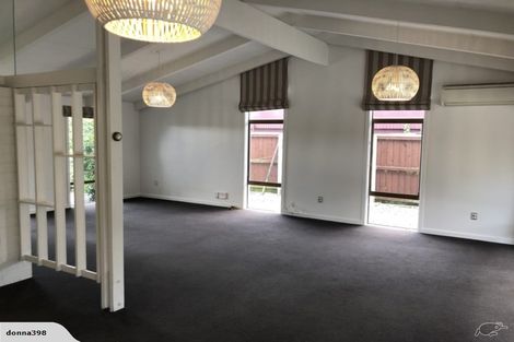 Photo of property in 10 Rosedale Place, Avonhead, Christchurch, 8042