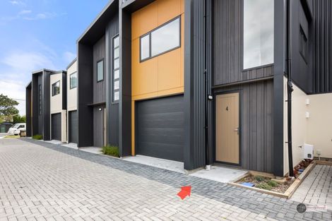 Photo of property in 4/51 Kings Crescent, Hutt Central, Lower Hutt, 5010