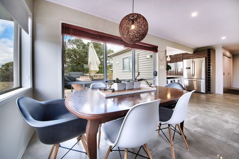 Photo of property in 43 Redwood Drive, Massey, Auckland, 0614