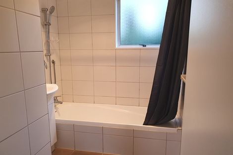 Photo of property in 3 Garton Drive, Massey, Auckland, 0614