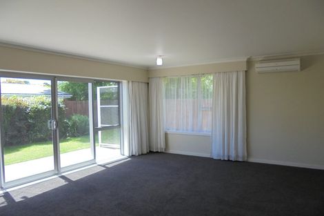 Photo of property in 31 Guinness Crescent, Ilam, Christchurch, 8041