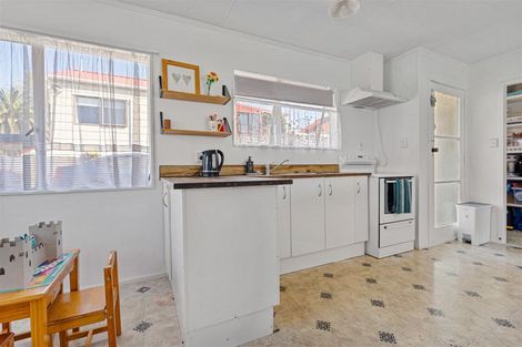 Photo of property in 8 Yorke Road, Haruru, 0204