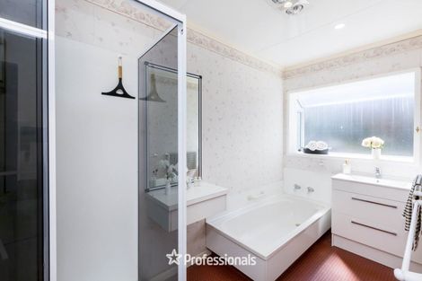 Photo of property in 4f1- Comeskey Grove, Elderslea, Upper Hutt, 5018