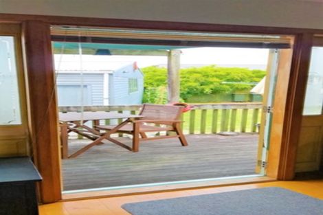 Photo of property in 27 Statesman Street, Henderson, Auckland, 0612