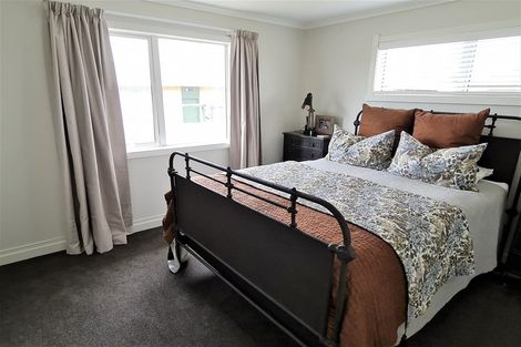 Photo of property in 98 Derby Street, Westport, 7825